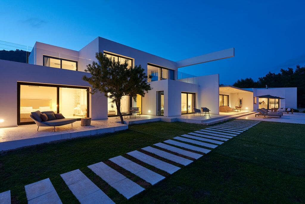 Costes de Comprar y Poseer una Propiedad en Ibiza - Prestige Properties