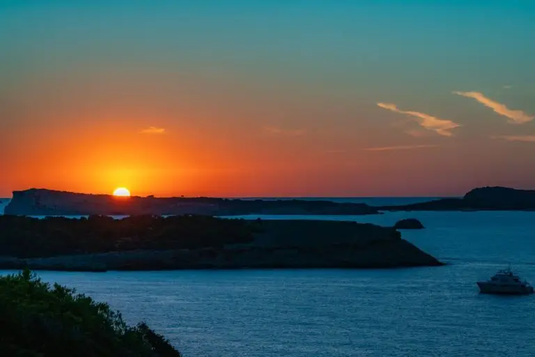 Otoño en Ibiza: villas tranquilas para estancias más largas y trabajo remoto