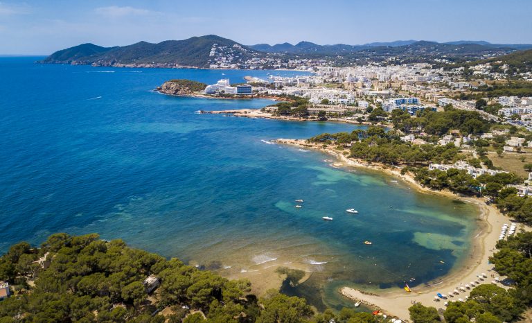 Informe sobre el mercado inmobiliario de Ibiza y Baleares 2024 y previsión 2025